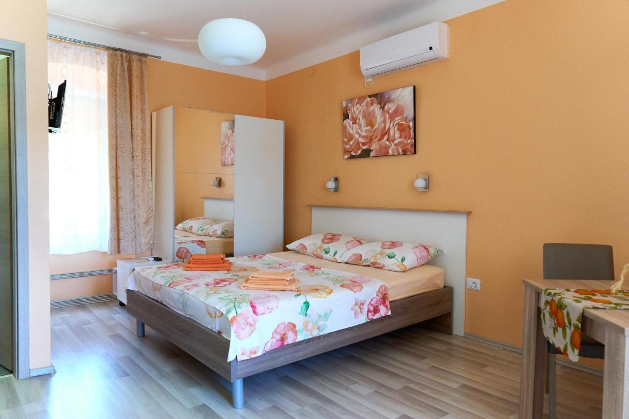 Apartments Nives Cres Exterior foto